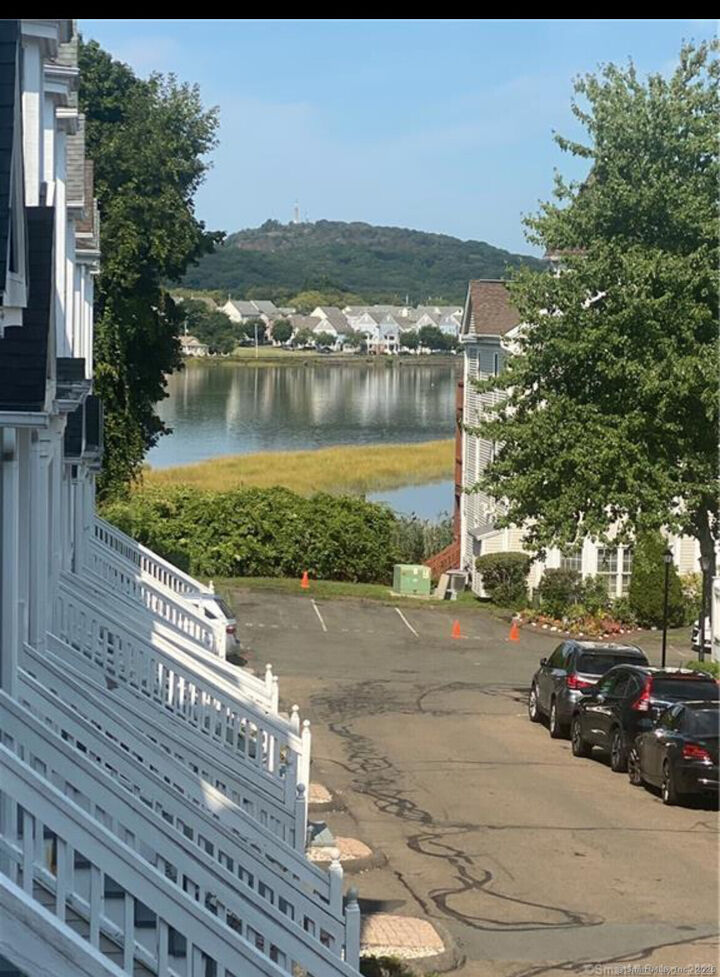 Property Photo: 916 Quinnipiac Avenue Apt 2 CT 06513