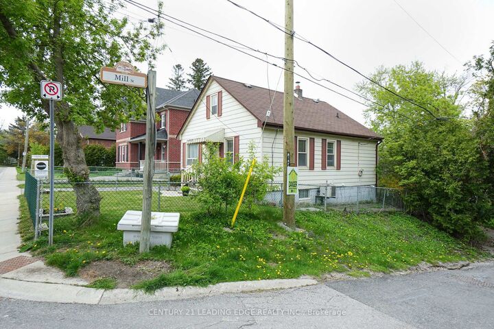 Photo de la propriété:  12 Rouge Street  ON L3P 1K6