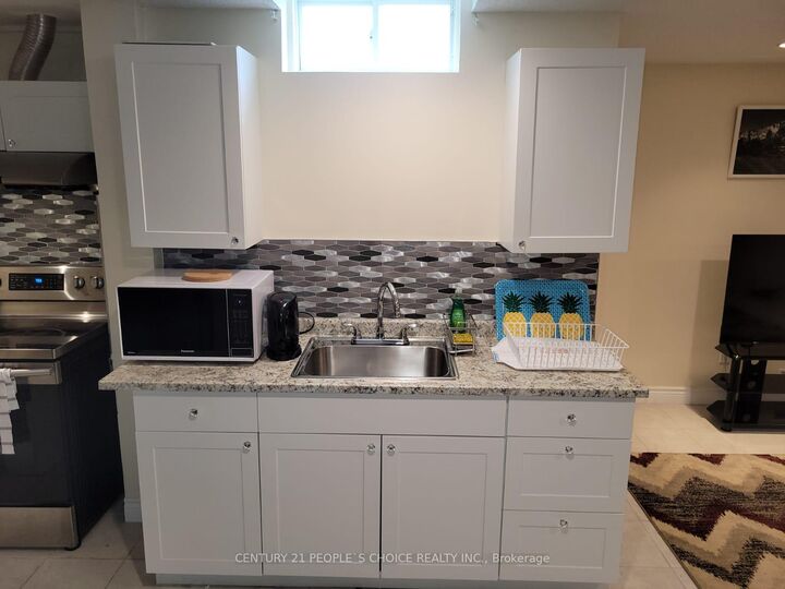 Property Photo: 2 Saddler Avenue #1 ON L6P 2C1