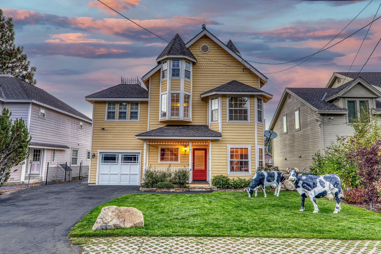 Property Photo: 10050 SE River Street CA 96161-0000
