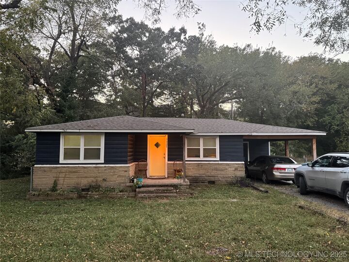 Property Photo:  1325 N Vinita Avenue  OK 74464 