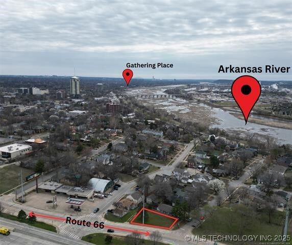 Property Photo:  1201 S Indian Avenue  OK 74127 