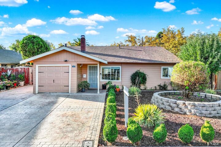 729 Georgia Way  Fairfield CA 94533 photo