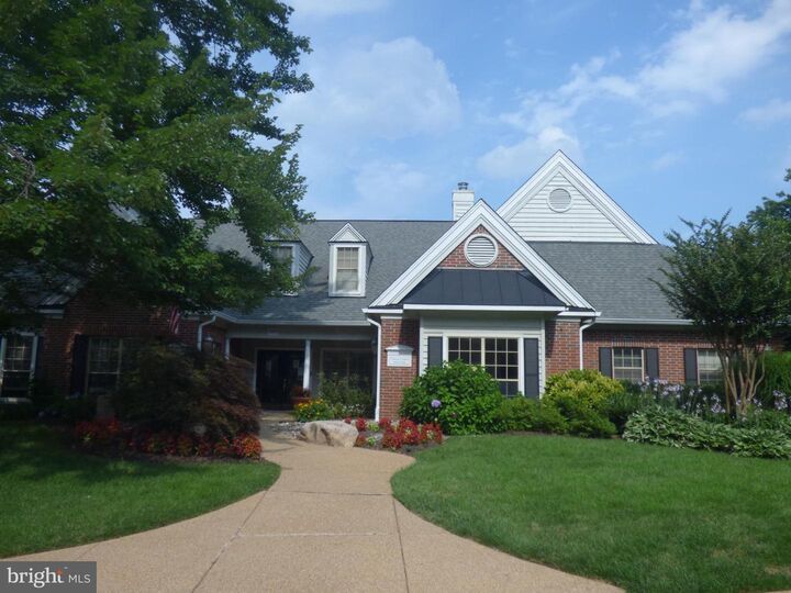 Property Photo:  12163 Penderview Terrace 1021  VA 22033