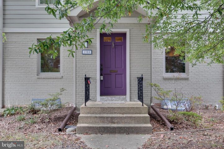 Property Photo: 2508 Davis Avenue VA 22302