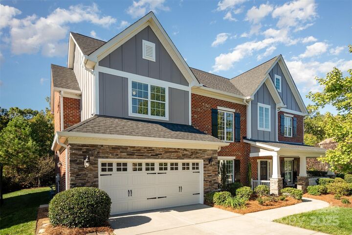 Property Photo: 8500 Fairgreen Avenue NC 28173