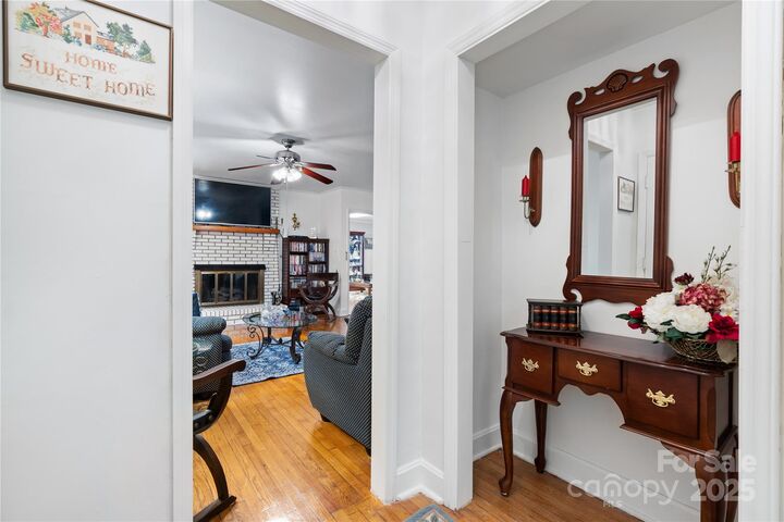 Property Photo: 1287 Queensgate Street NC 28054