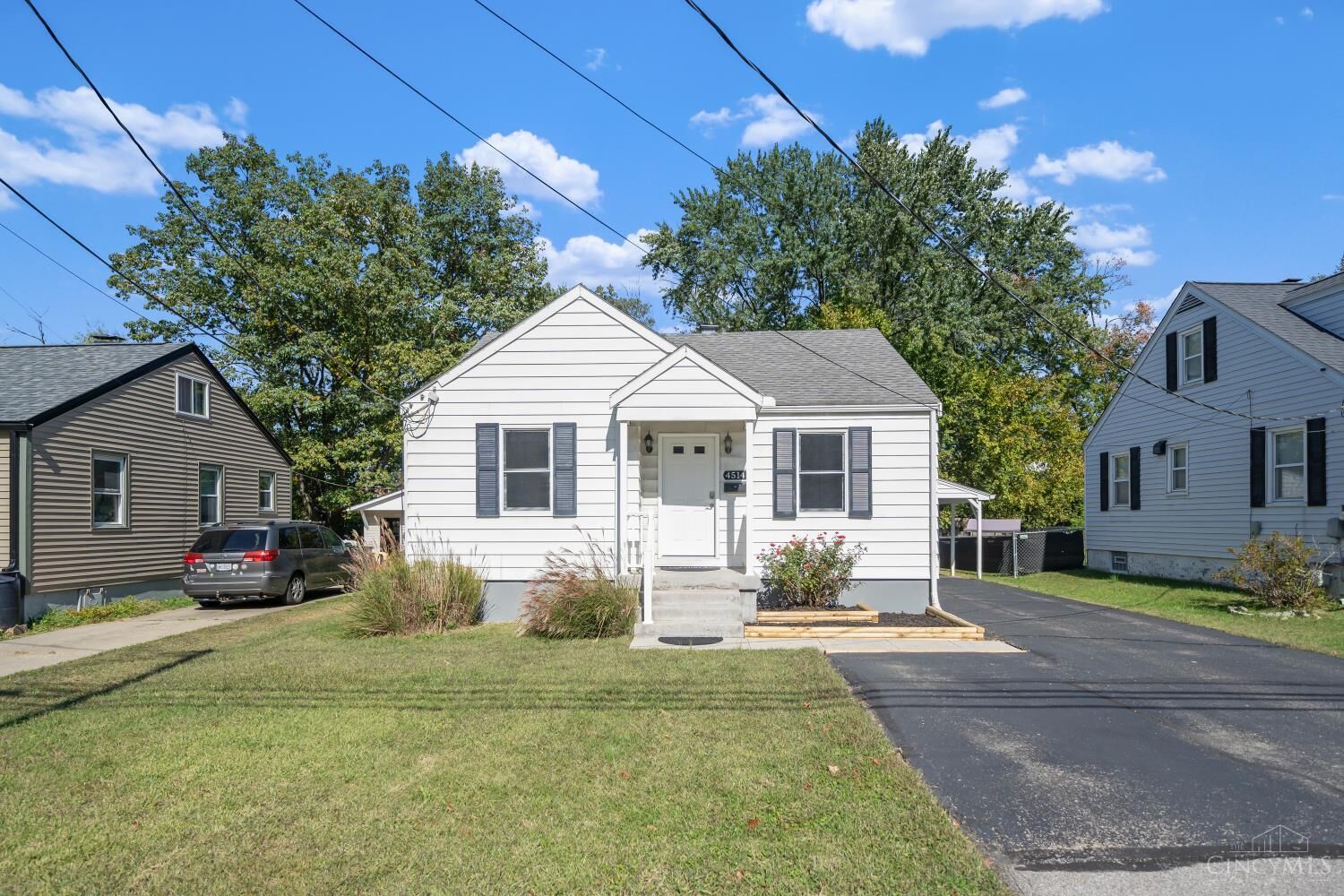 Property Photo: 4514 Sycamore Road OH 45236
