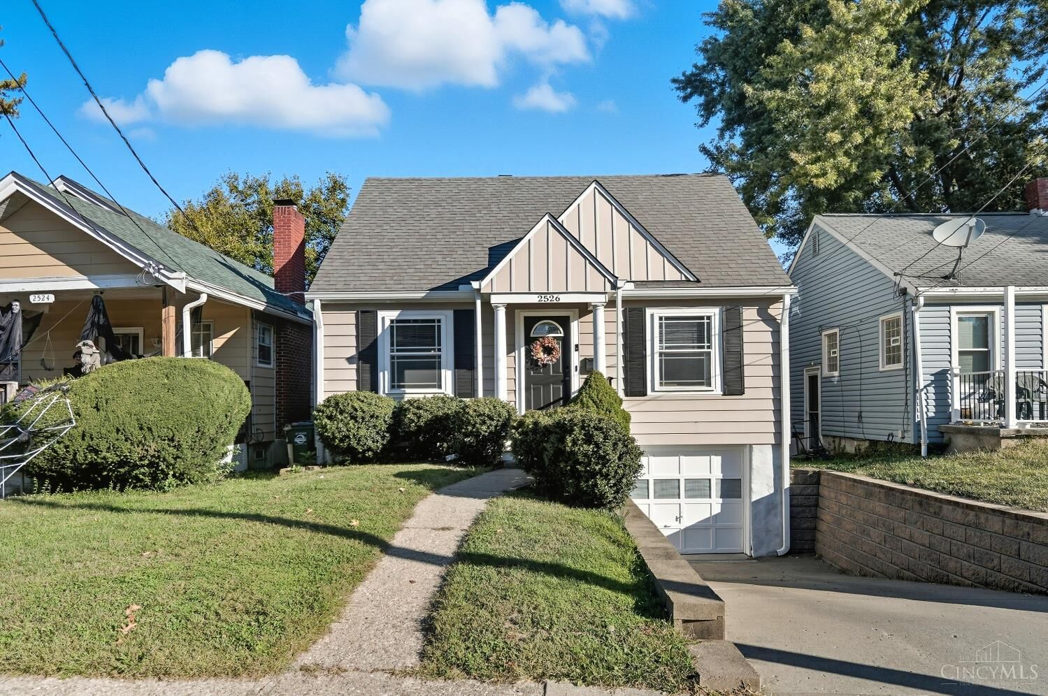 Property Photo: 2526 Bremont Avenue OH 45237