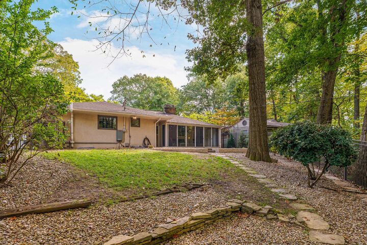 Property Photo: 3965 Wynding Drive OH 43214