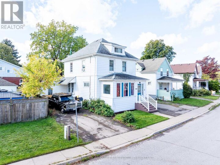 Property Photo: 4674 Ryerson Crescent ON L2E 1E5