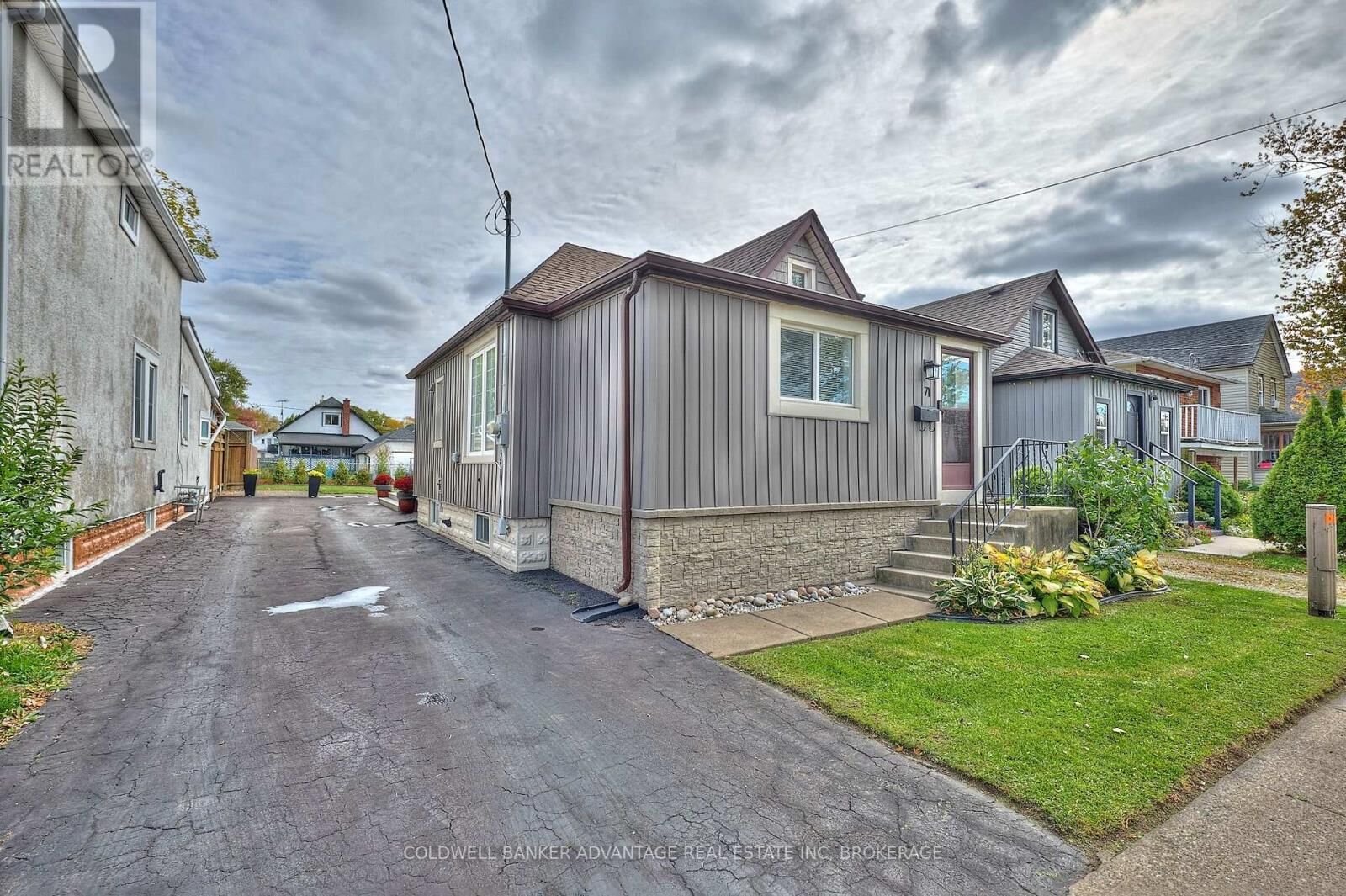 Photo de la propriété: 71 Deere Street ON L3B 2L7