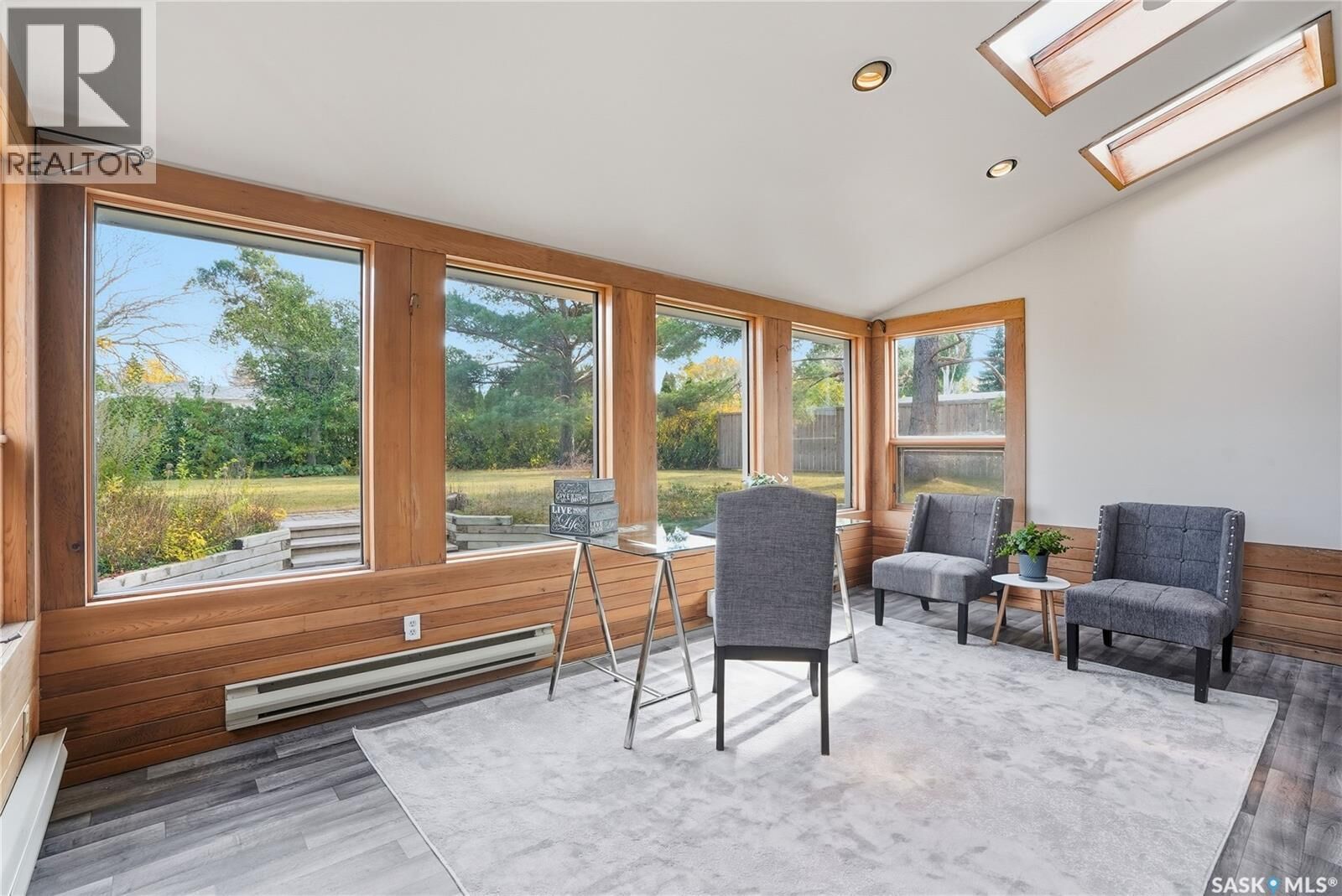 Property Photo: 1333 Arlington Avenue SK S7H 2Y1