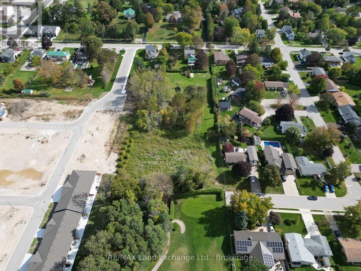 Property Photo:  1178 Queen Street North  ON N2Z 1G4 