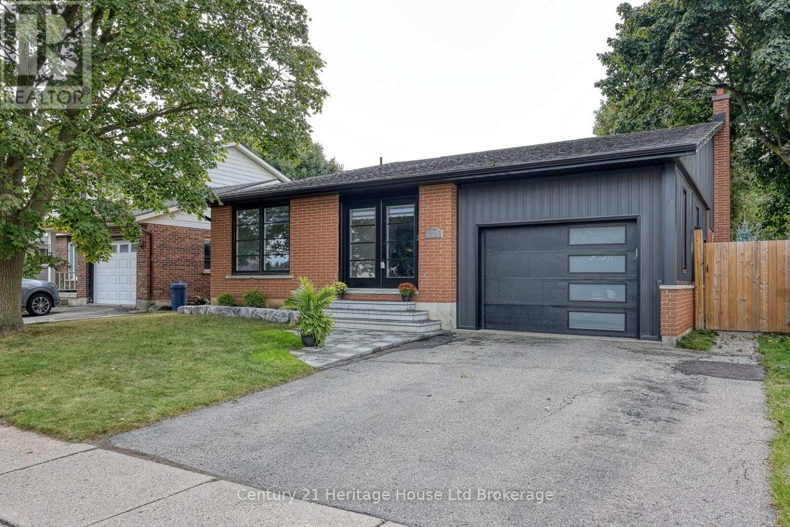Property Photo: 275 Cartier Drive North ON N4S 7T9
