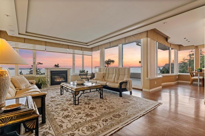 Photo de la propriété: 15050 Prospect 301 BC V4B 2B4