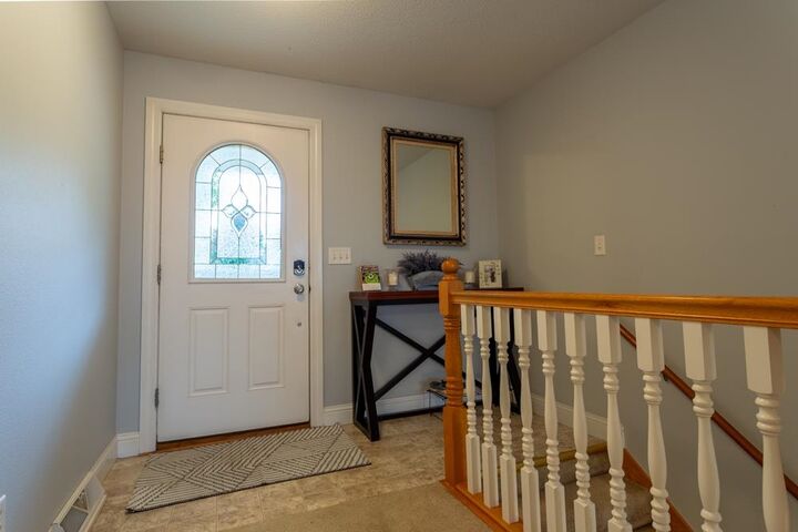 Property Photo: 816 NW 6th Avenue IA 52033