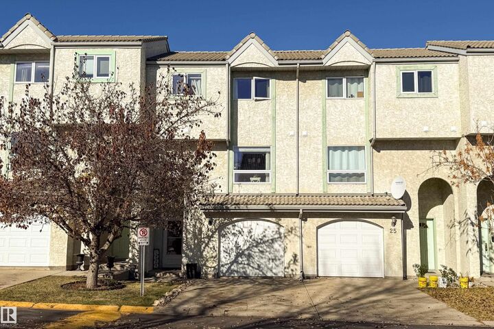 Property Photo:  9505 176 Street NW 26  AB T5T 5Z4 