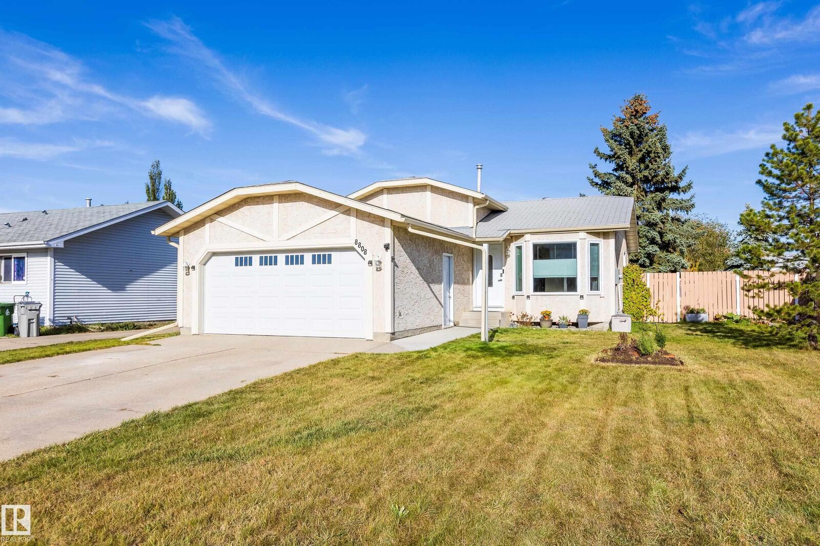 Property Photo: 8808 102 Avenue AB T8R 1B7