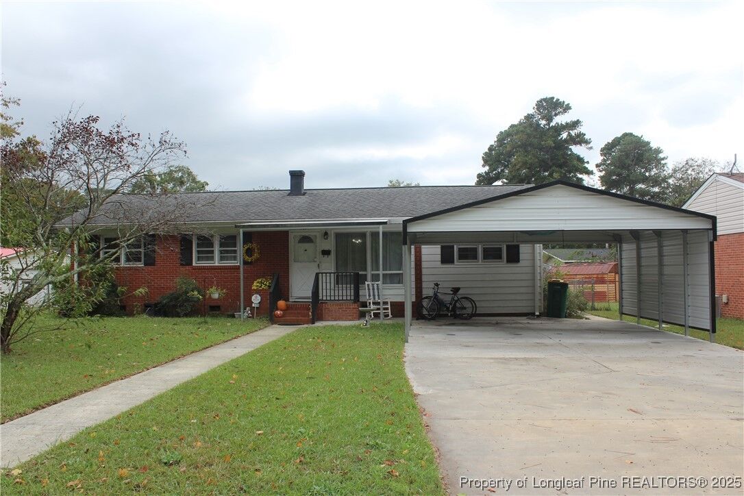 Property Photo:  1108 E 10th Street  NC 28358 