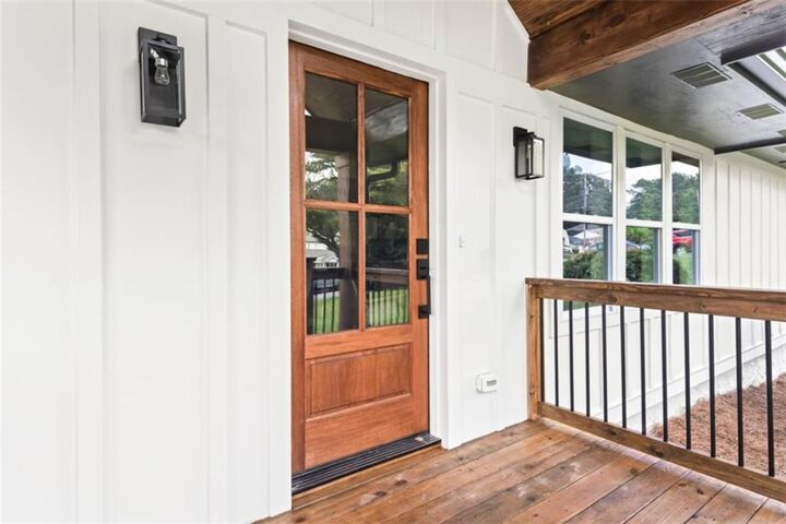 Property Photo: 2053 Juanita Street GA 30032