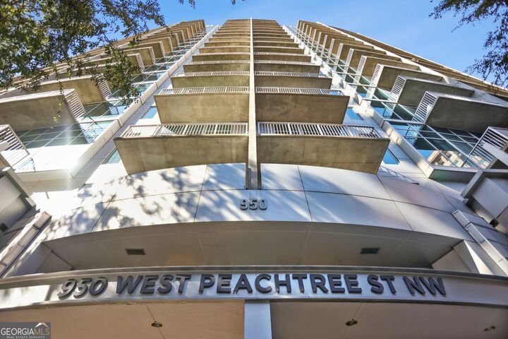 Property Photo: 950 W Peachtree Street NW 803 GA 30309