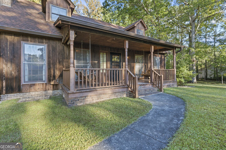 Property Photo:  26 Williamsburg Drive NW  GA 30165