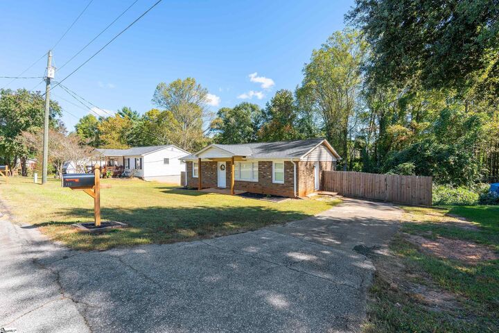 Property Photo: 123 Vista Circle SC 29642