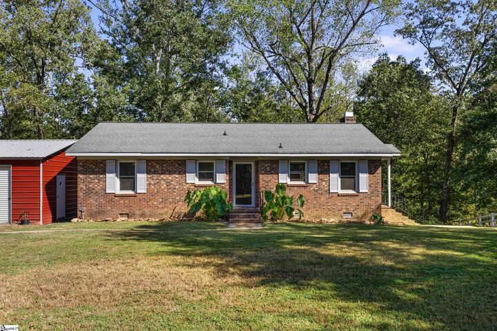 Property Photo: 1120 Saluda Lake Road SC 29611-2464