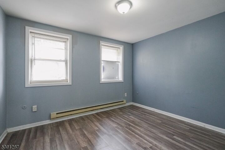 Property Photo: 600 N 6th St NJ 07107