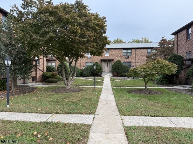 Property Photo: 799 Mountain Ave, Apt D NJ 07081