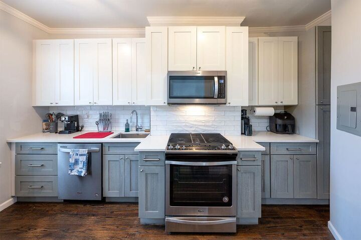Property Photo: 68 Zabriskie St 2 NJ 07307