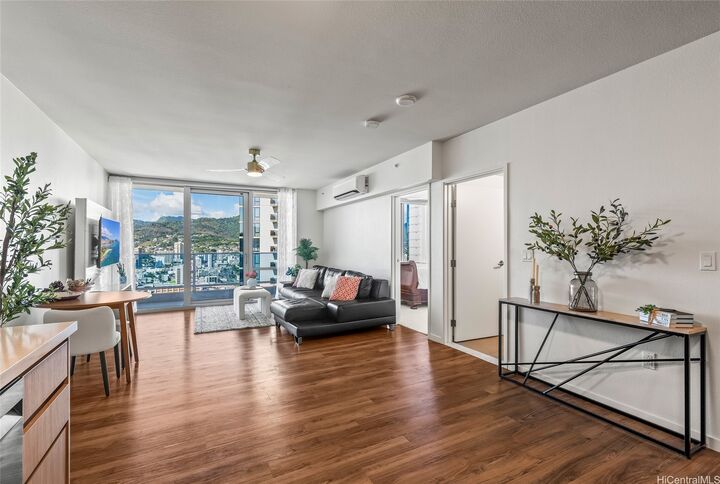 Property Photo: 1391 Kapiolani Boulevard 3604 HI 96814