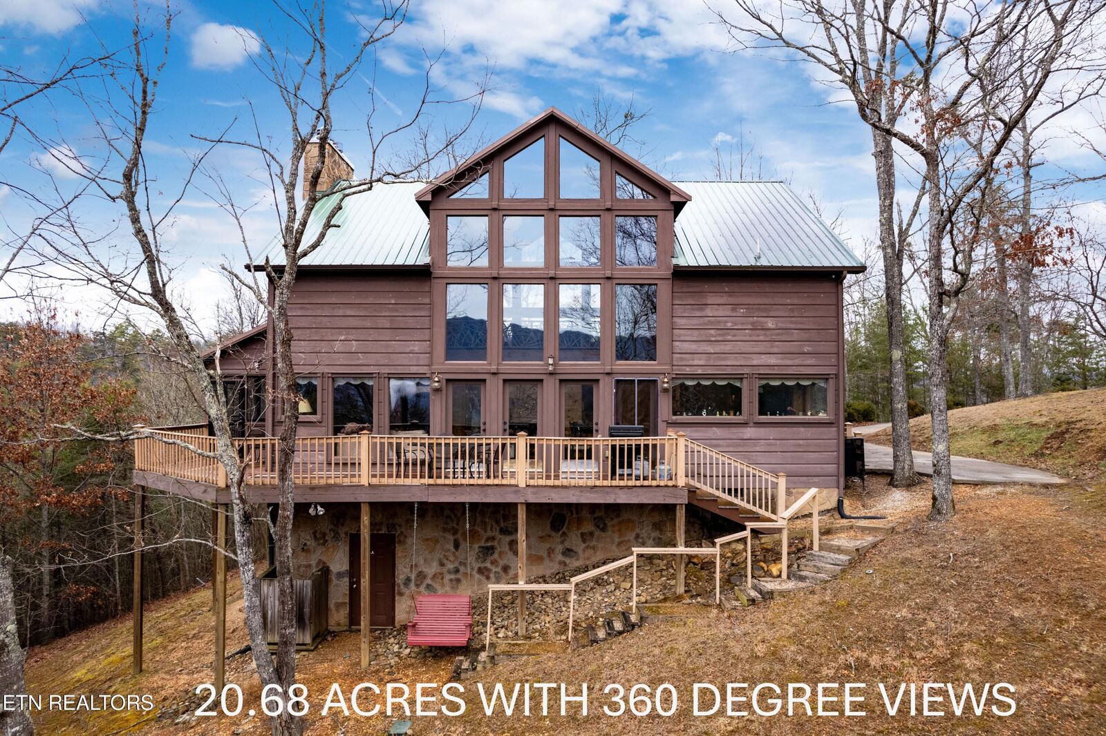 Property Photo:  504 Twin Oak Mountain Lane  TN 37882 