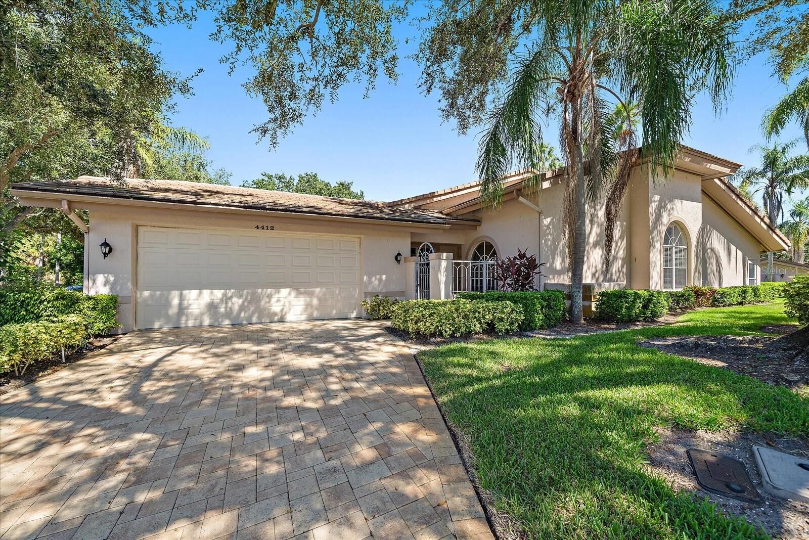 Property Photo: 4412 Highland Park 3 FL 34235