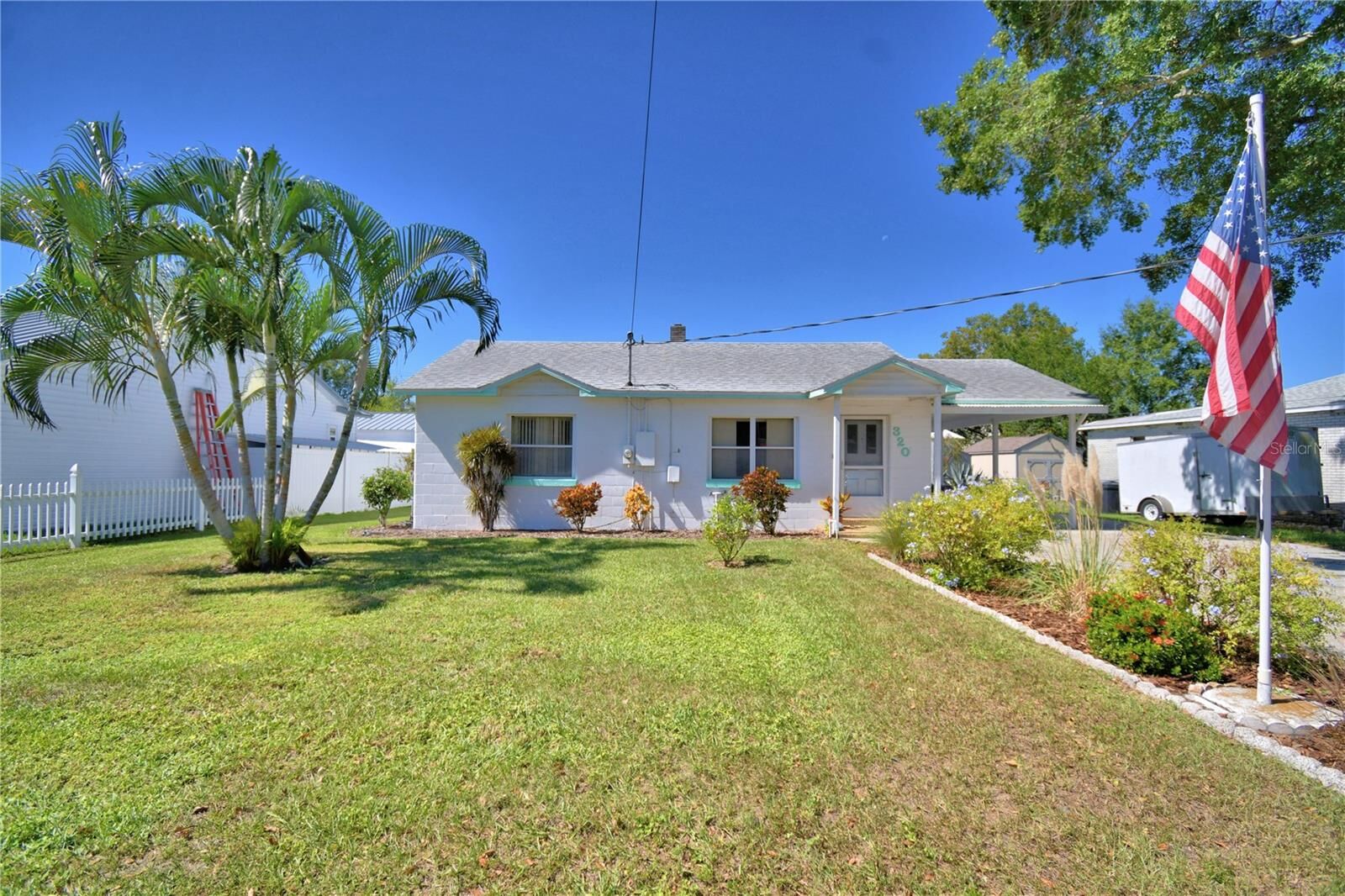 Property Photo: 320 Ariana Avenue FL 33823