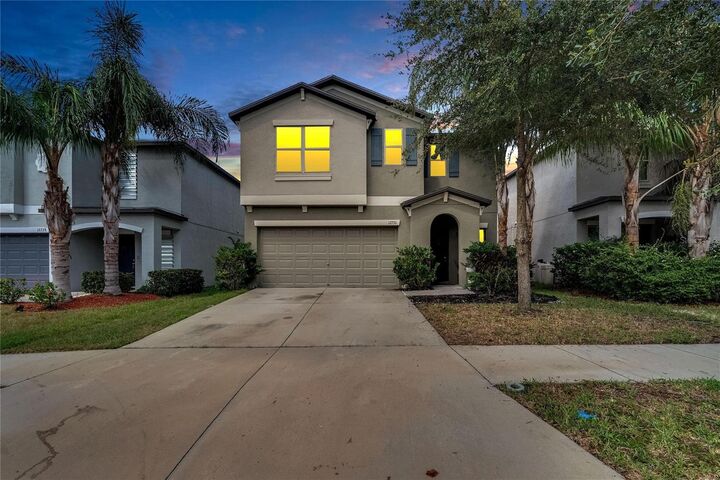 Property Photo:  12730 Lemon Pepper Drive  FL 33578 