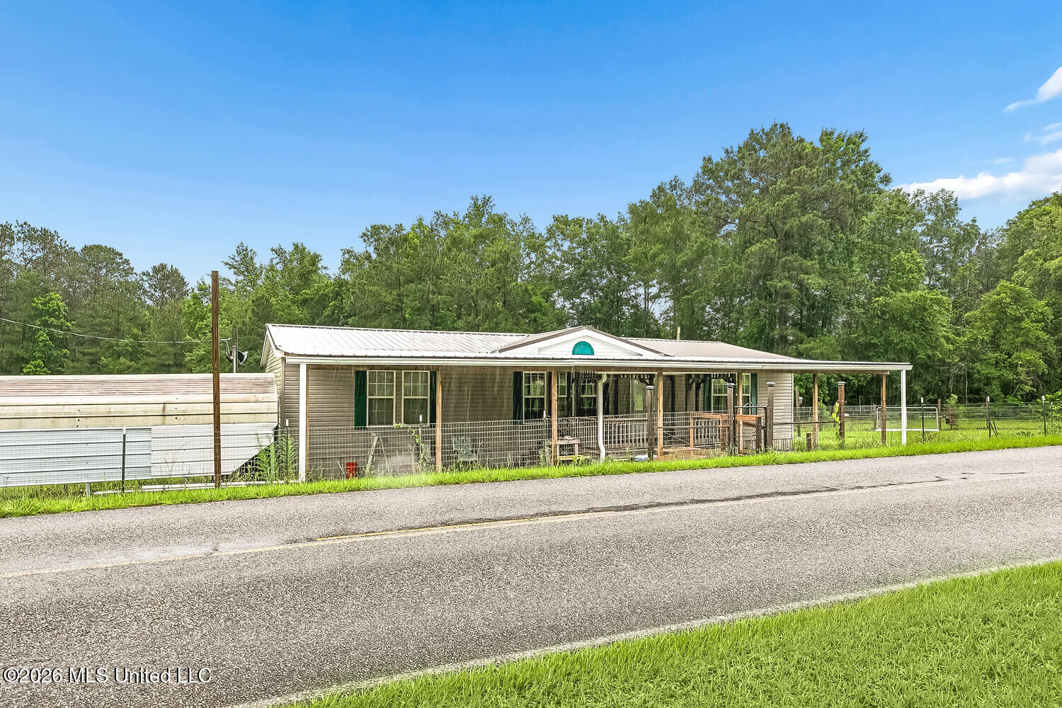 Property Photo:  918 Spring Hill Road  MS 39470 