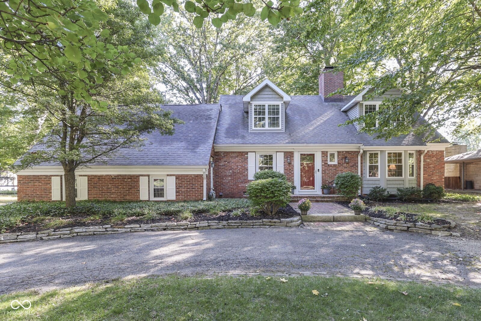 Property Photo: 7645 Lindenwood Drive IN 46227