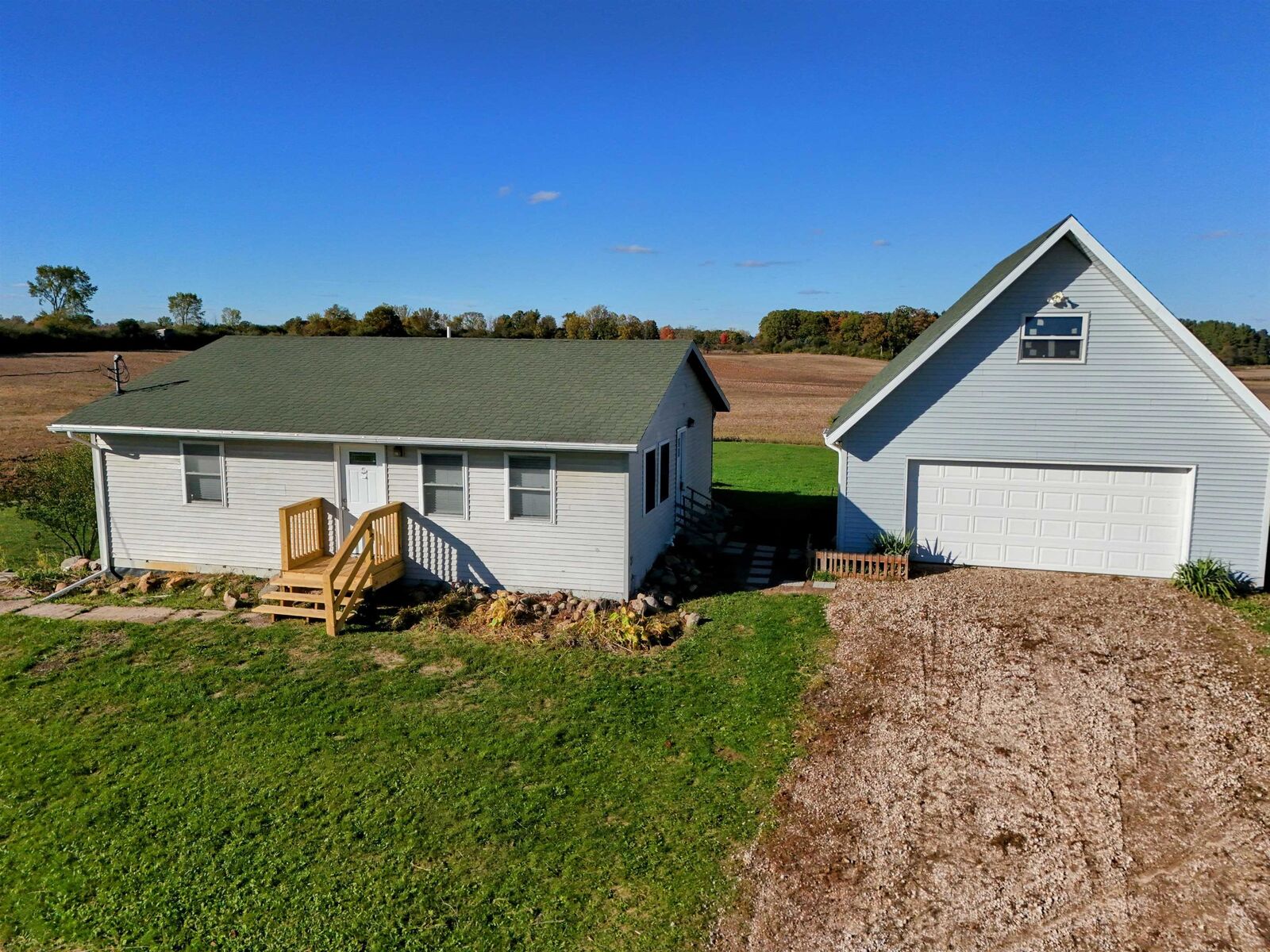 Property Photo: 3597 E Doherty Road MI 48617