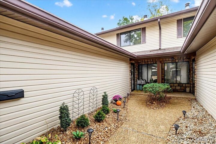 Property Photo:  902 Westwood Road  IL 62062 
