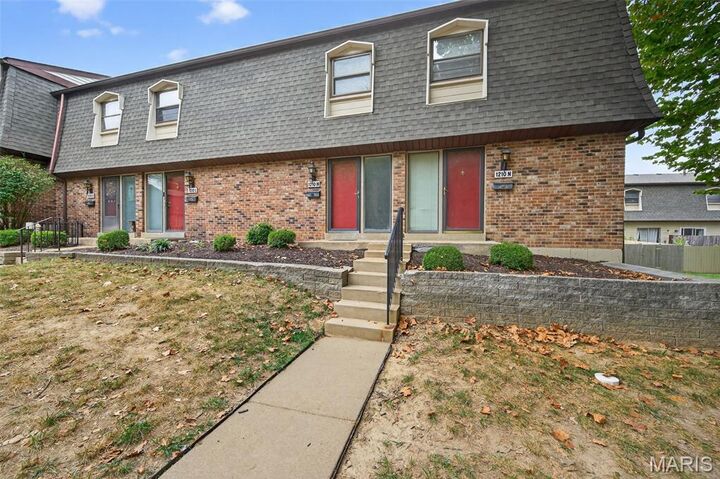 Property Photo: 1210 Wicklow Road M MO 63021