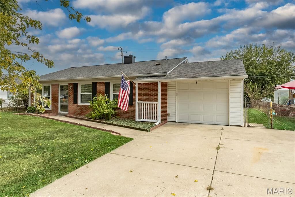 Property Photo: 1 Jamaica Drive MO 63376