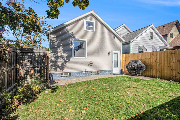 Property Photo:  856 SW Watson Street SW  MI 49504 