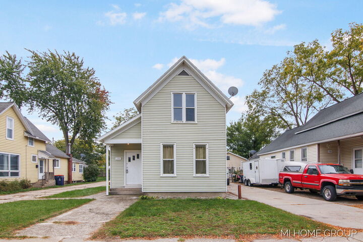 Property Photo: 150 W 16th Street MI 49423