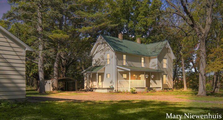 Property Photo:  10652 Nugent Avenue NE  MI 49341 