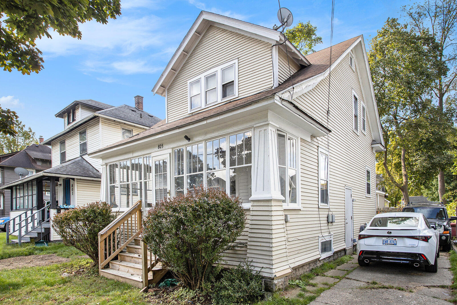 Property Photo: 805 Hawley Street MI 49007