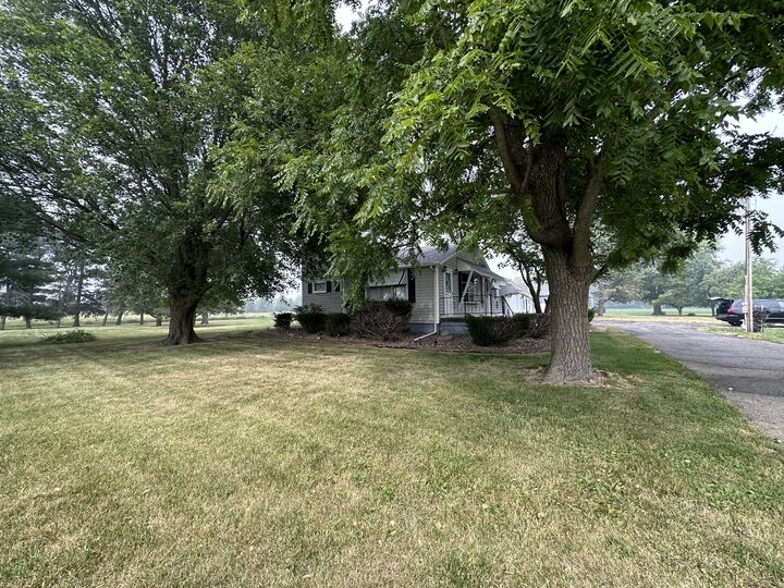Property Photo: 12454 Cracker Road IL 61842