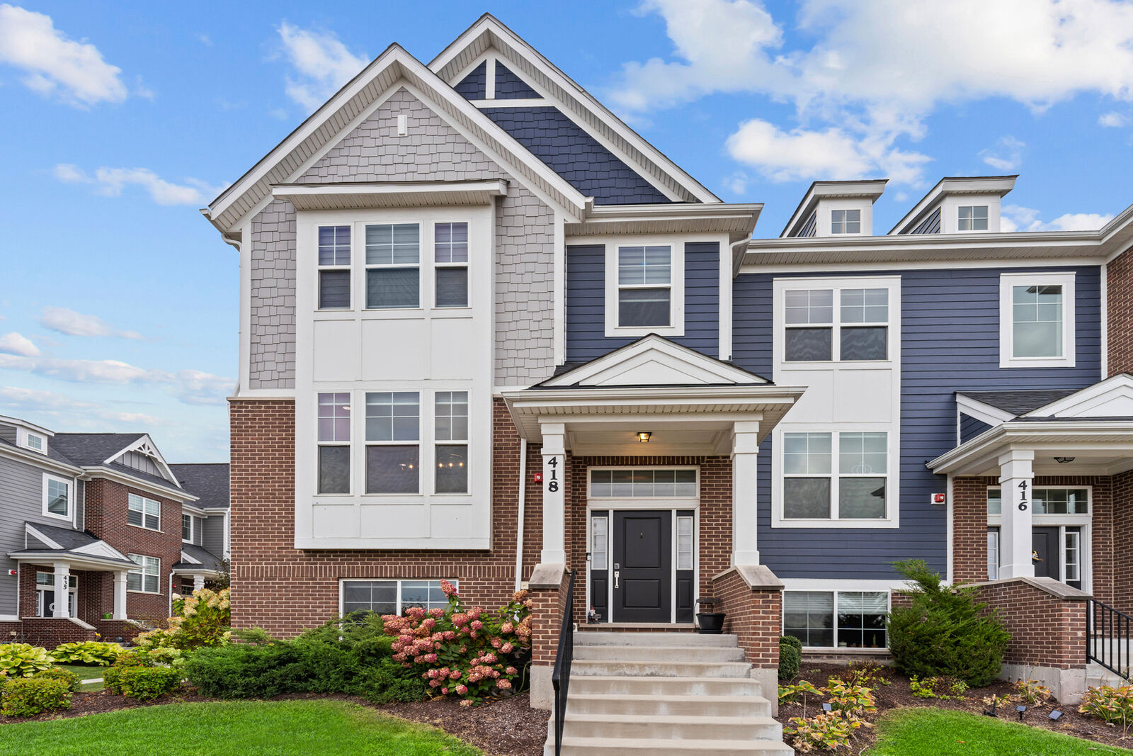 Property Photo:  418 Bluff Avenue  IL 60525