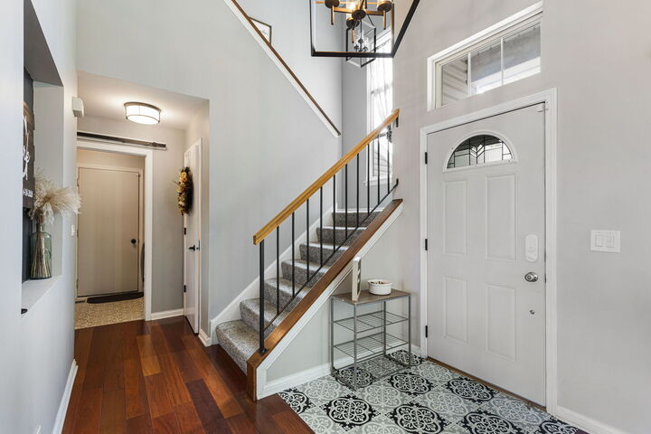 Property Photo: 36253 N Bridlewood Avenue IL 60031